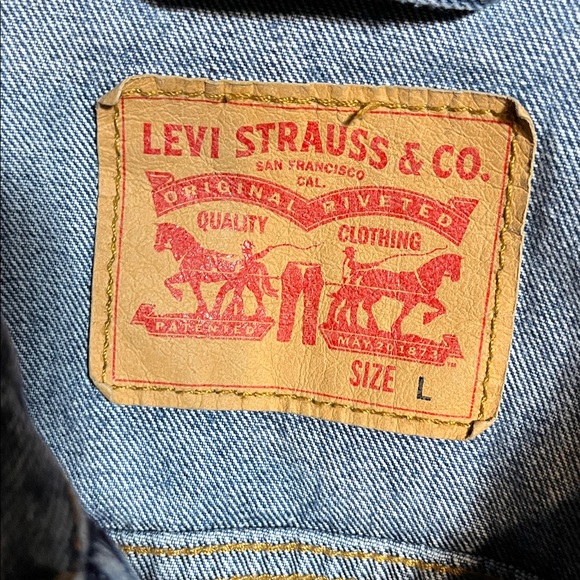 Levi's Men's Classic Blue Denim Jacket - Picture 3 of 6